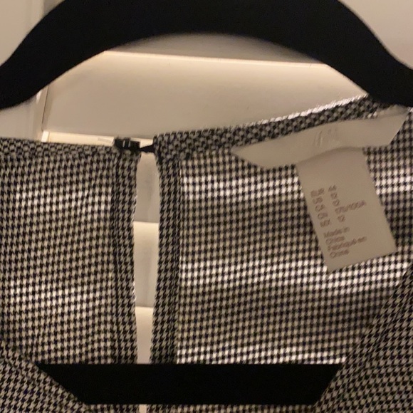 H&M casual blouse. - Picture 3 of 3